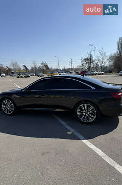 Седан Audi A6 2020 в 