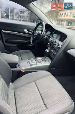 Седан Audi A6 2004 в 