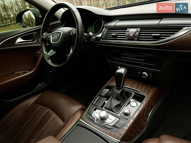 Седан Audi A6 2016 в Киеве
