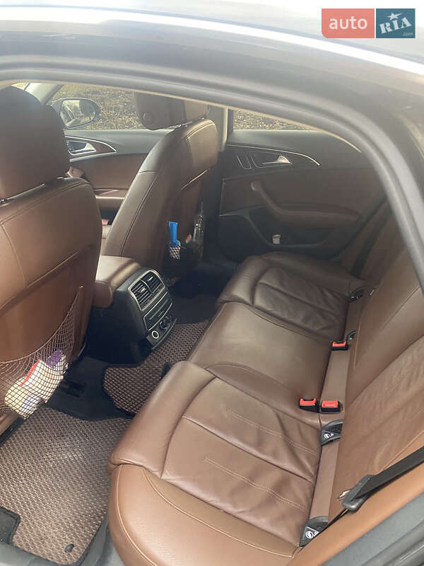 Седан Audi A6 2012 в Дубно