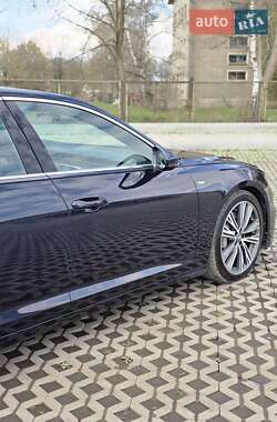 Седан Audi A6 2018 в 