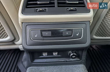 Седан Audi A6 2019 в 