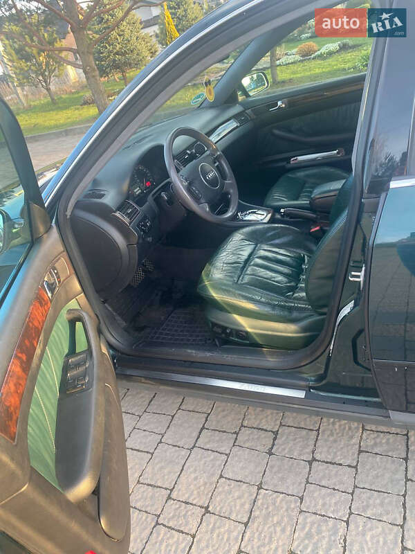Седан Audi A6 2001 в Ровно
