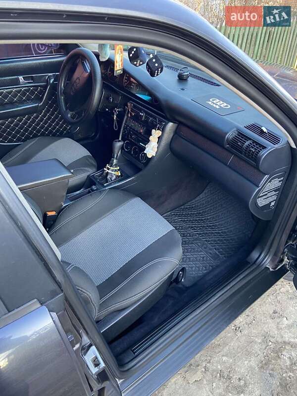 Седан Audi A6 1995 в Хмельницком