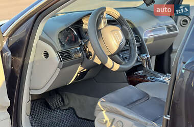 Седан Audi A6 2004 в 