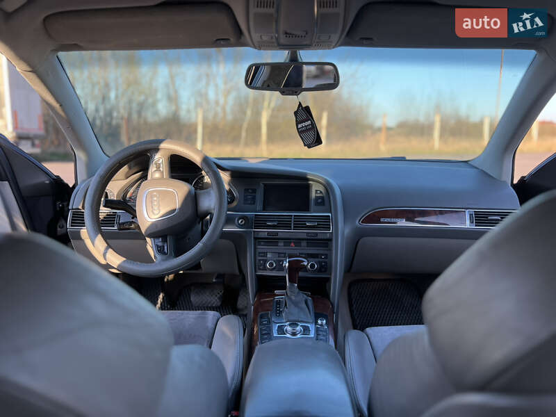 Седан Audi A6 2004 в Сарнах