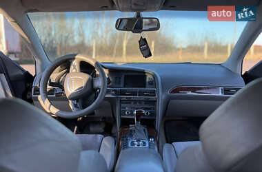 Седан Audi A6 2004 в 