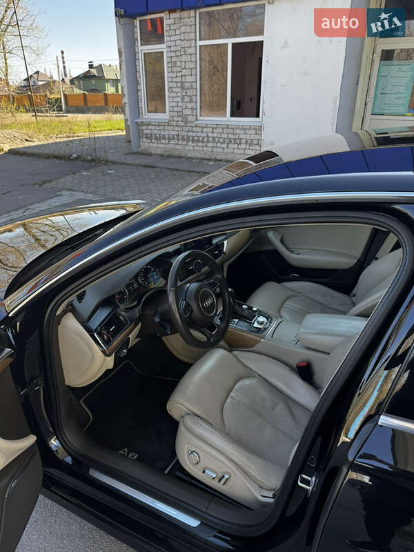 Седан Audi A6 2014 в Кременчуге