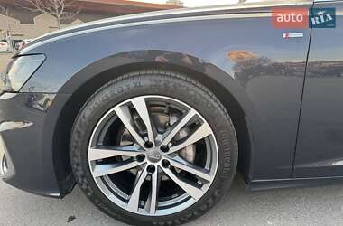 Седан Audi A6 2019 в 