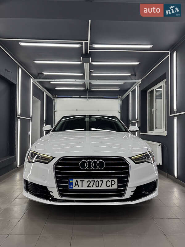 Седан Audi A6 2015 в 