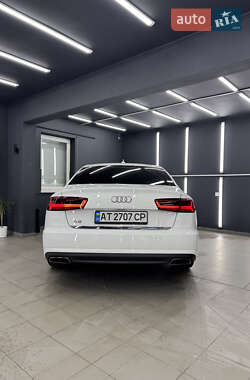 Седан Audi A6 2015 в 