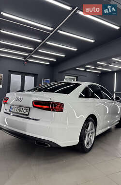 Седан Audi A6 2015 в 