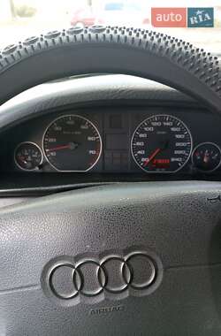 Седан Audi A6 1996 в 