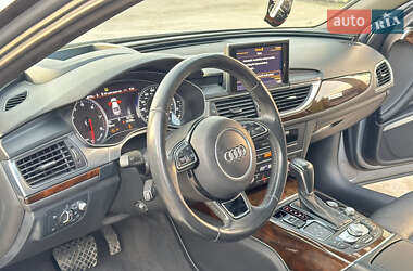 Седан Audi A6 2015 в 