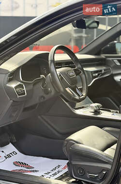 Седан Audi A6 2018 в 