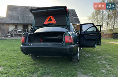 Седан Audi A6 1996 в 