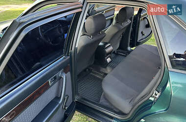 Седан Audi A6 1996 в 