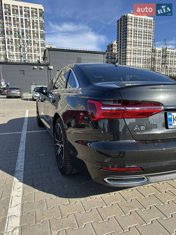 Седан Audi A6 2018 в Киеве