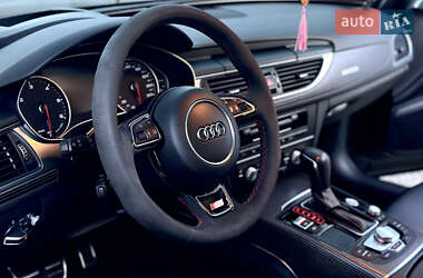 Седан Audi A6 2015 в 