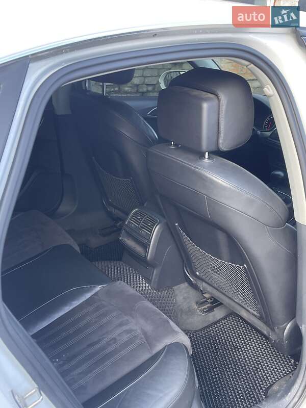 Седан Audi A6 2011 в Первомайске