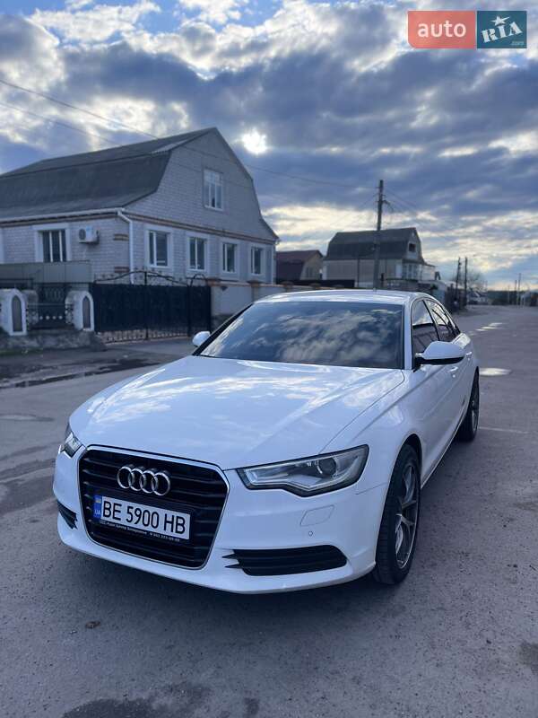 Седан Audi A6 2011 в Первомайске