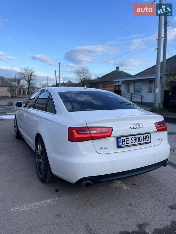 Седан Audi A6 2011 в Первомайске