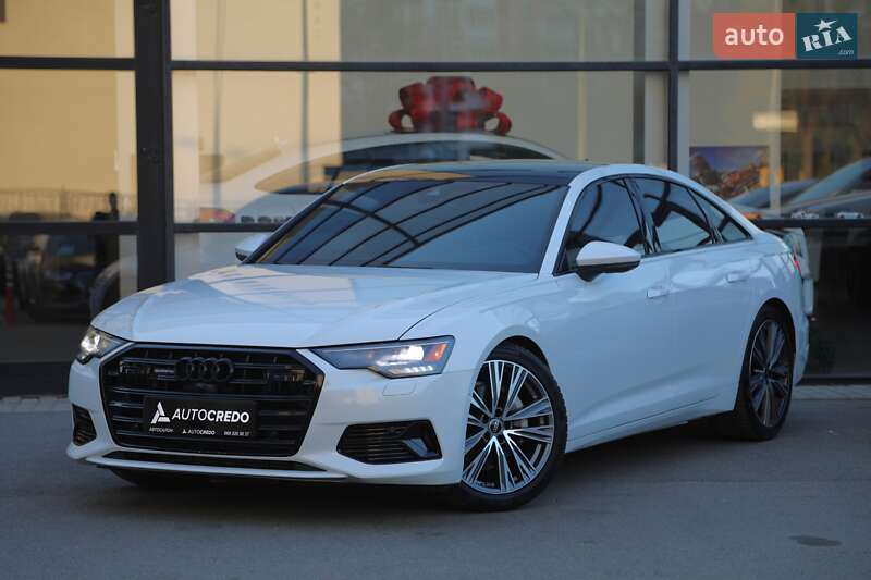 Седан Audi A6 2022 в 
