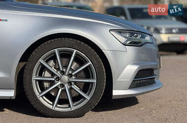 Седан Audi A6 2015 в 
