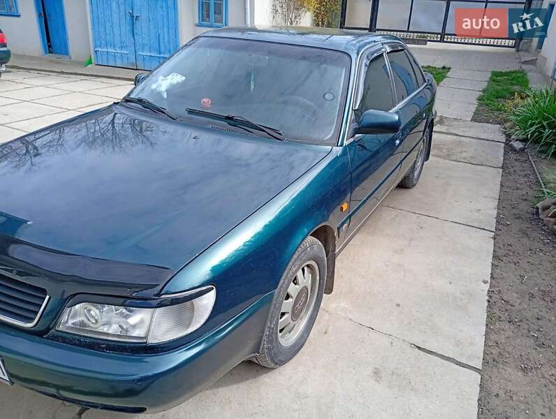 Седан Audi A6 1996 в Борщеве