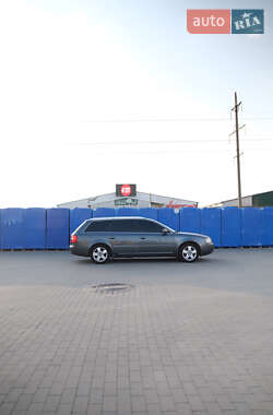 Универсал Audi A6 2004 в 