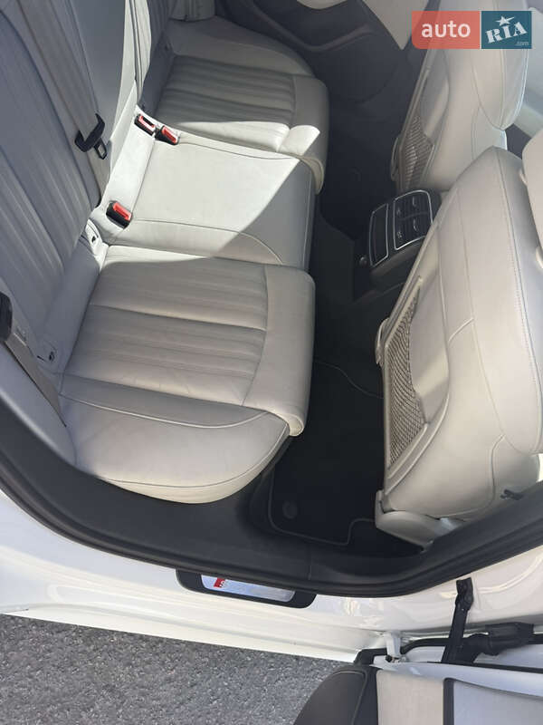 Седан Audi A6 2015 в Кременчуге