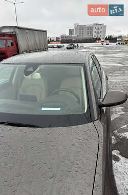 Седан Audi A6 2013 в 