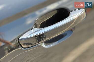 Седан Audi A6 2012 в 