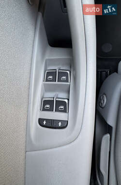 Универсал Audi A6 2012 в 