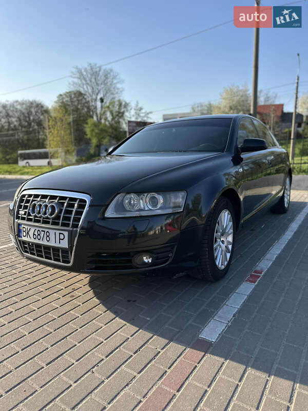 Седан Audi A6 2004 в 