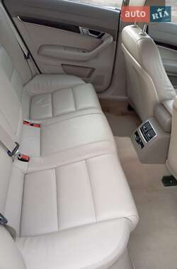 Седан Audi A6 2006 в 