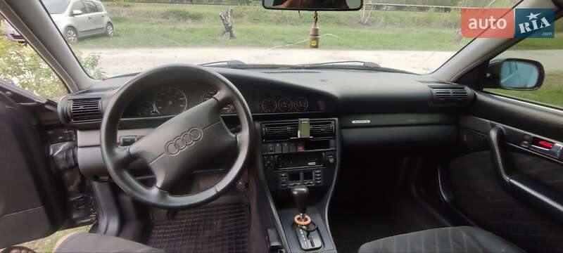 Седан Audi A6 1996 в Києві