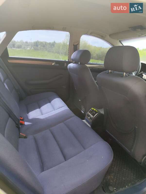 Седан Audi A6 2000 в Овруче