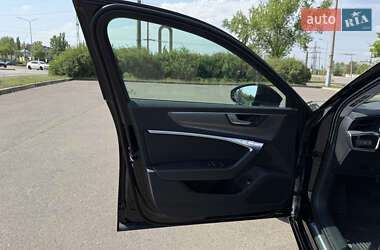 Седан Audi A6 2018 в 
