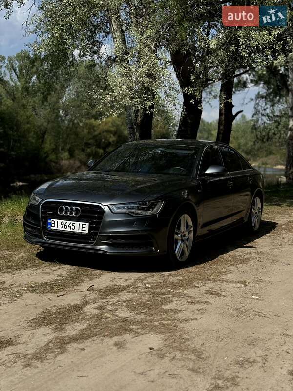 Седан Audi A6 2012 в Полтаве