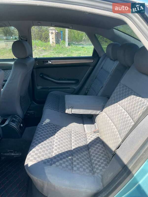 Седан Audi A6 1997 в Антонинах