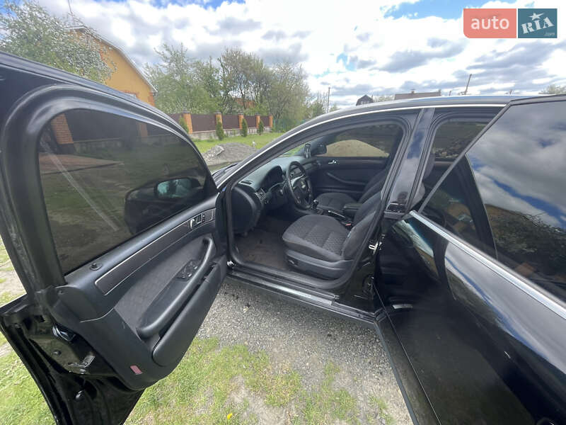 Седан Audi A6 1999 в Вараше