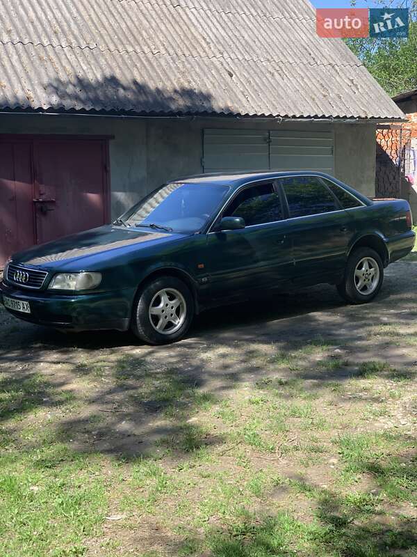 Седан Audi A6 1996 в 