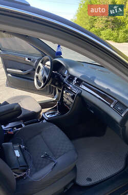 Универсал Audi A6 2001 в 
