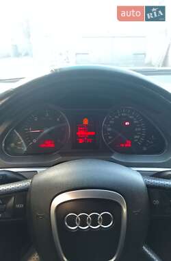 Седан Audi A6 2004 в 