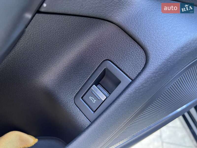 Седан Audi A6 2020 в Львові