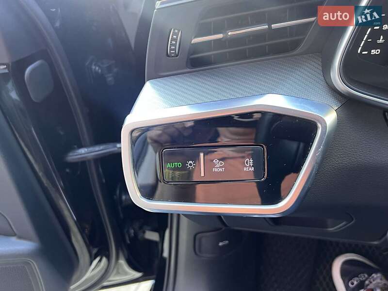 Седан Audi A6 2020 в Львові