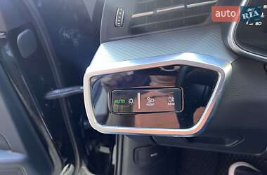 Седан Audi A6 2020 в 