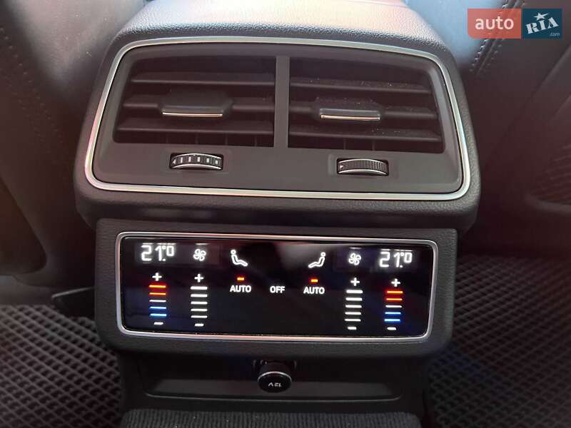 Седан Audi A6 2020 в Львові