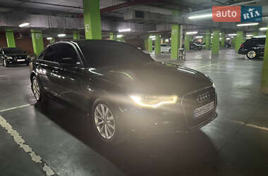 Седан Audi A6 2014 в 